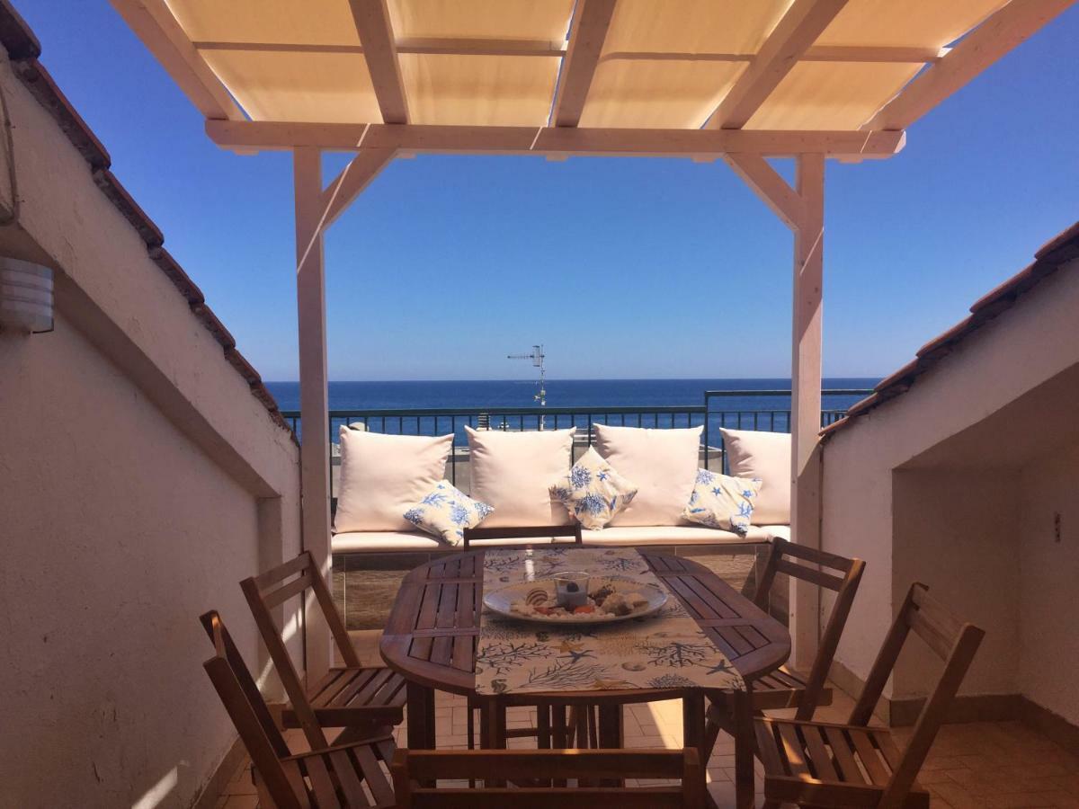 Suite Sul Mare Маскали Экстерьер фото